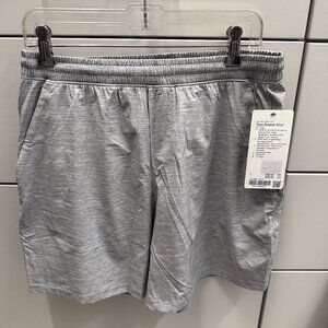 NWT Pace Breaker Linerless Short 7" - Grey Size L